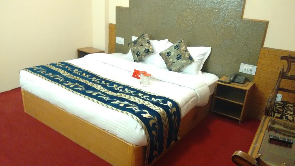 Chichoga Holiday Inn Manāli Habitación foto